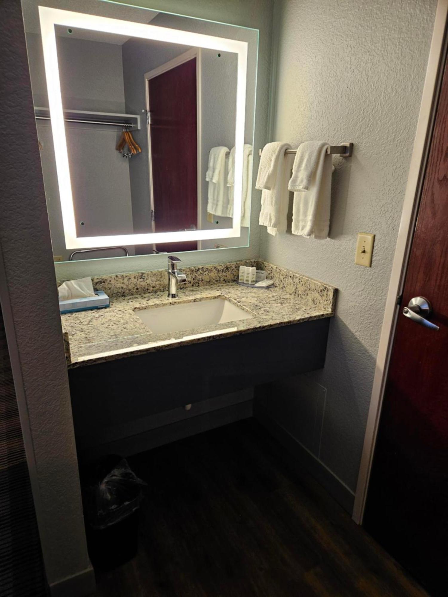 Americinn By Wyndham Mounds View Minneapolis Екстер'єр фото